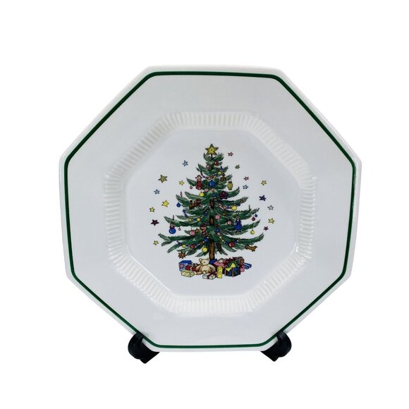 Nikko Christmastime Octagonal Plate 11" Fine China Dishwasher Safe Japan - Picture 2 of 4